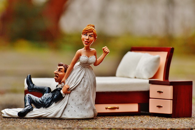 結婚式を先延ばす
